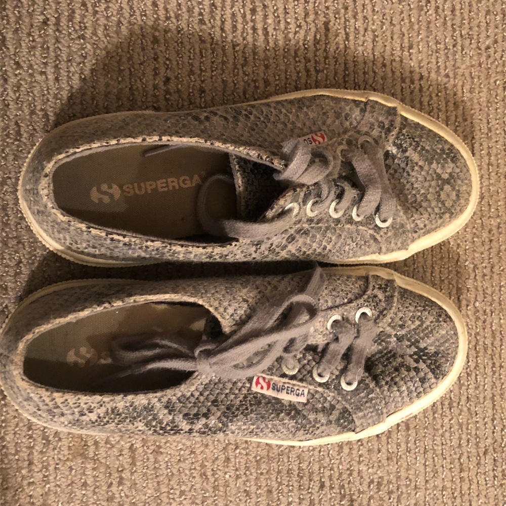 Snakeskin Supergas